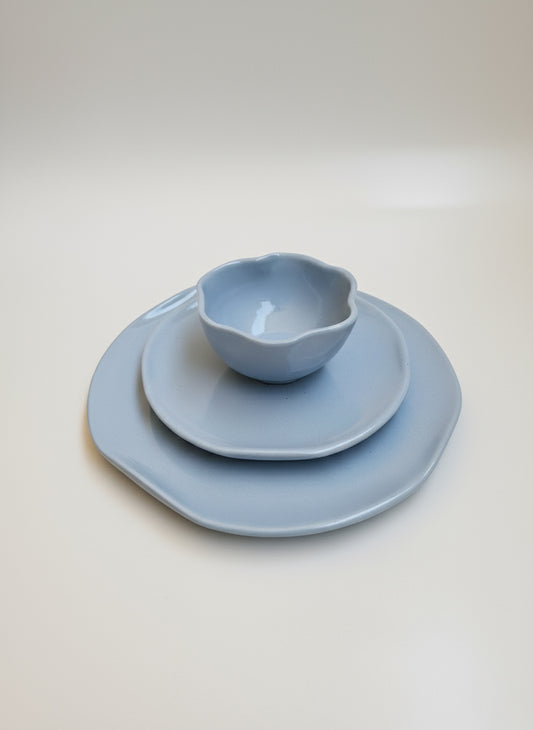 Dove dinner set